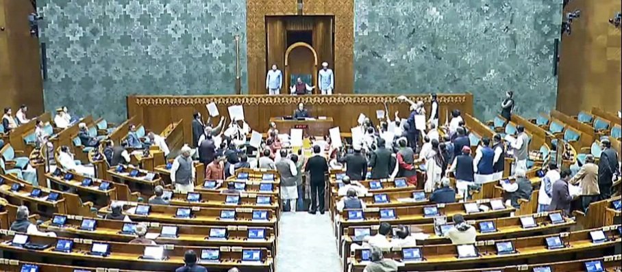 ମଙ୍ଗଳବାର ଦିନ ୧୧ଟା ପର୍ଯ୍ୟନ୍ତ ମୁଲତବୀ ହେଲା ଲୋକସଭା 