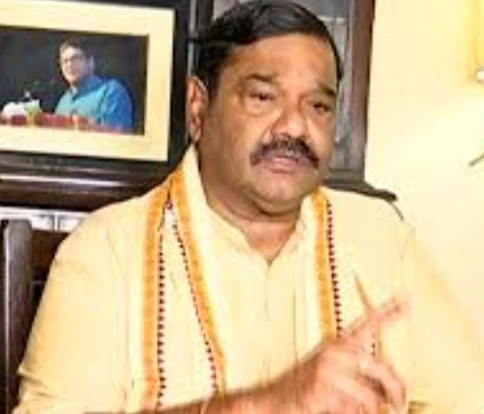 ଆଗାମୀ ପଞ୍ଚାୟତ ନିର୍ବାଚନରେ ସମସ୍ତଙ୍କୁ ଏକାଠି ନେଇ କାମ ନକଲେ ଦଳ ପାଇଁ କ୍ଷତି ହୋଇପାରେ: ଦେବାଶିଷ ସାମନ୍ତରାୟ   