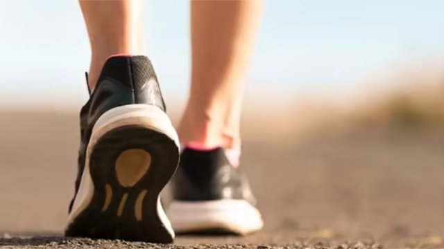 ମର୍ଣ୍ଣିଂଓ୍ୱାକ୍ ବେଳେ ଟଳିପଡ଼ିଲେ ଦଶମ ଛାତ୍ର