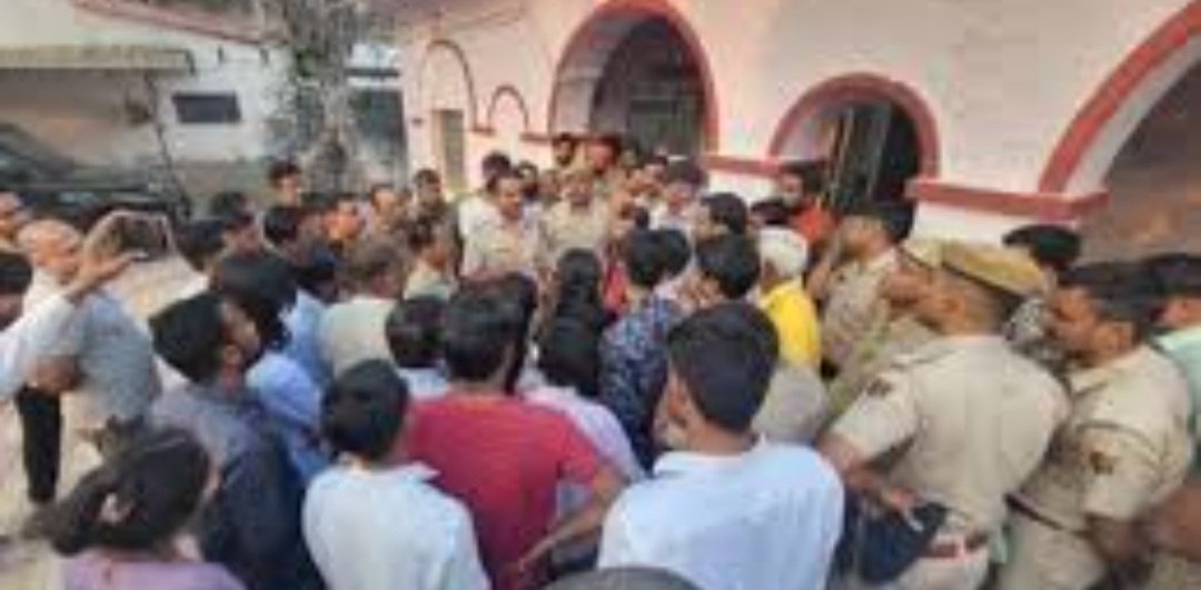 ନିର୍ବନ୍ଧ ପରେ ସୁନାଗହଣା ଧରି ଚମ୍ପଟ ମାରିଲେ ଯୁବତୀ, ହେଲା ଏମିତି କିଛି.....