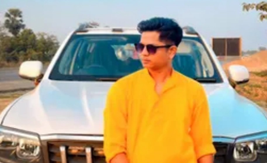 ହୋଟେଲରୁ ଯୁବକଙ୍କ ମୃତଦେହ ଠାବ 