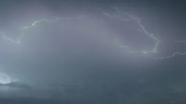 ବିଭିନ୍ନ ସ୍ଥାନରେ ବର୍ଷା  ଘଡ଼ଘଡ଼ି ସହ କୁଆପଥର ବର୍ଷା ଆଶଙ୍କା