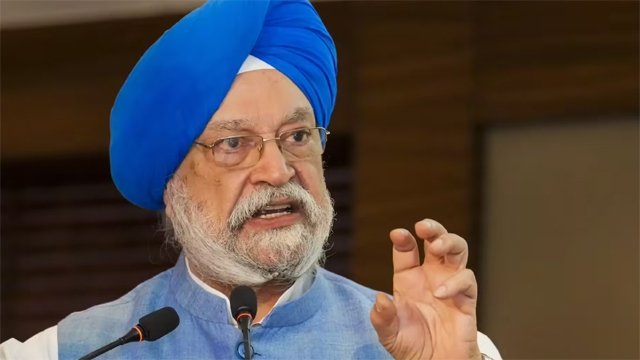 ଭାରତରେ ପର୍ଯ୍ୟାପ୍ତ ଅଶୋଧିତ ତୈଳ ଅଛି : ପେଟ୍ରୋଲିୟମ ମନ୍ତ୍ରୀ