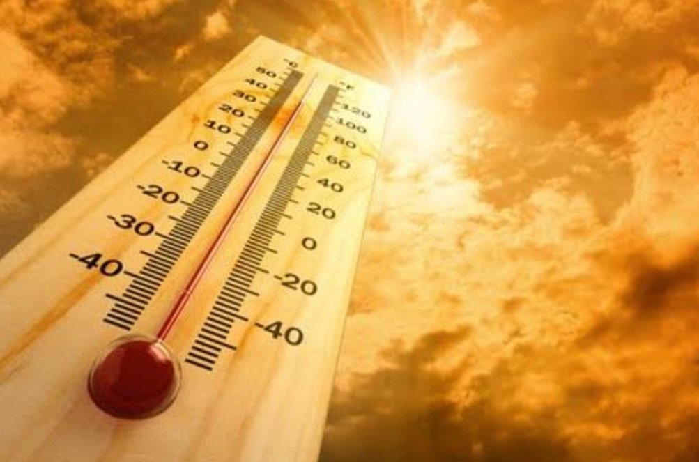  ତାତିରେ ଆଉଟୁପାଉଟୁ ହେଉଛି ପଶ୍ଚିମ ଓଡ଼ିଶା, ଆଜି ବଲାଙ୍ଗିର ଓ ଟିଟିଲାଗଡ଼ରେ ୪୫ ଡିଗ୍ରୀ ଟପିବ ପାରଦ