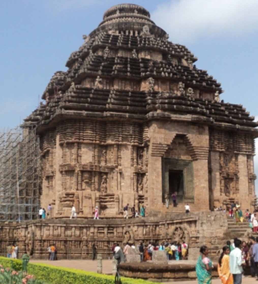 ସୂର୍ଯ୍ୟ ମନ୍ଦିର ଗର୍ଭଗୃହରୁ ବାଲି କାଢ଼ିଲେ ନାହିଁ ବିପଦ 