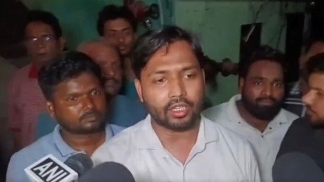 ସରେଣ୍ଡର କଲେ ଖାନ୍‌ ସାର