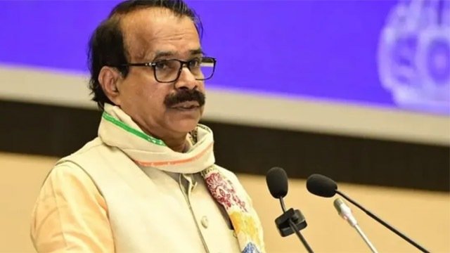 କେନ୍ଦ୍ରମନ୍ତ୍ରୀ ଜର୍ଜ କୁରିଅନ୍‌ଙ୍କ ଇସ୍ତଫା
