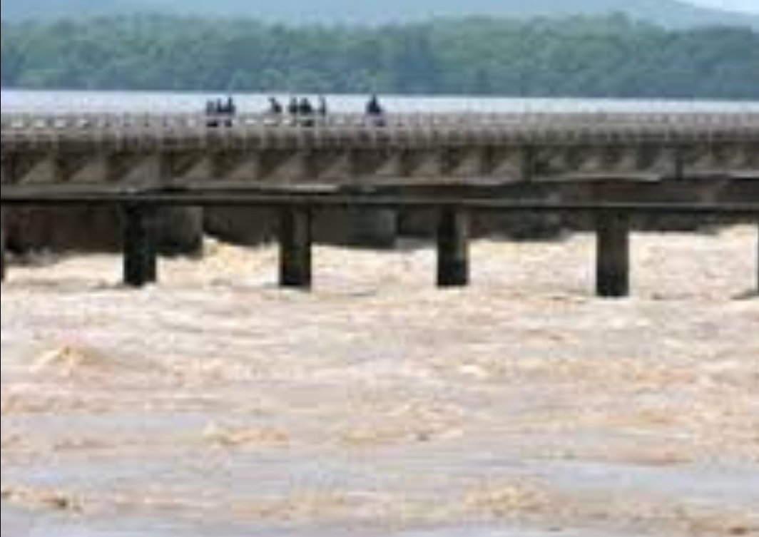 ଉପରମୁଣ୍ଡରେ କମିଲା ବର୍ଷା, ଖସିଲା ନଦୀର ଜଳସ୍ତର
