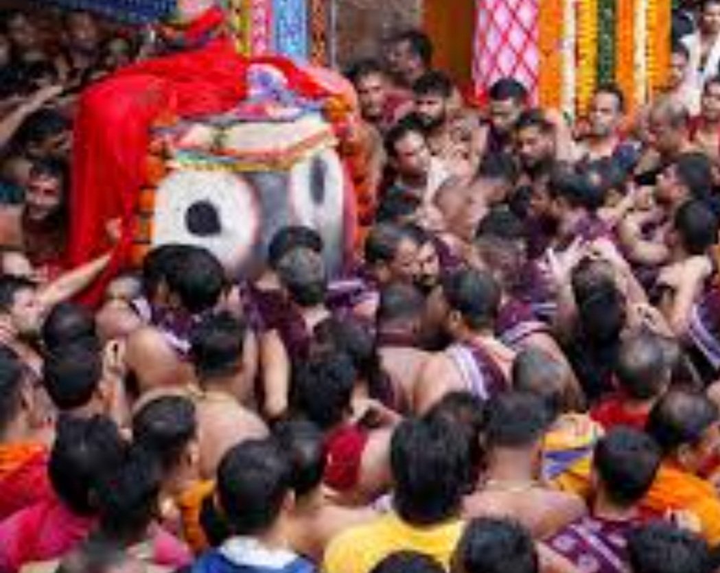 ଟାହିଆ ହୋଇଗଲା ପର୍ବତ ପରି ଓଜନିଆ