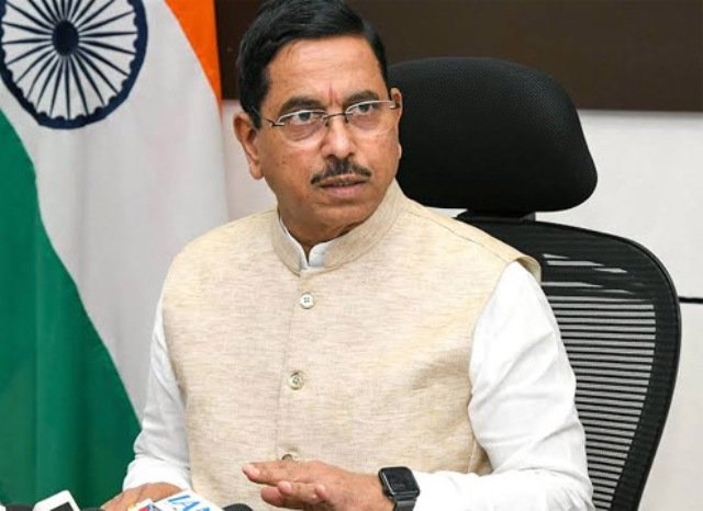 ଧର୍ମେନ୍ଦ୍ର ପ୍ରଧାନଙ୍କ ଇସ୍ତଫା ପରେ ପ୍ରହଲାଦ ଜୋଶୀଙ୍କୁ ଅତିରିକ୍ତ ଦାୟିତ୍ୱ