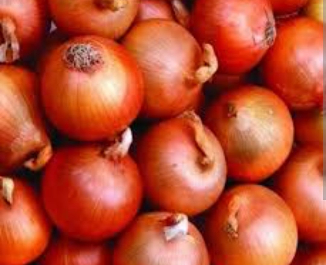 ପିଆଜ ଦର ବୃଦ୍ଧିକୁ ନେଇ ଚିନ୍ତାରେ ଖାଉଟି