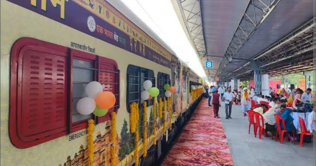 ବରିଷ୍ଠ ନାଗରିକଙ୍କ ତୀର୍ଥଯାତ୍ରାର ଶୁଭାରମ୍ଭ, ଅଯୋଧ୍ୟା ଅଭିମୁଖେ ବାହାରିଲେ ୭୭୫ ଜଣ 