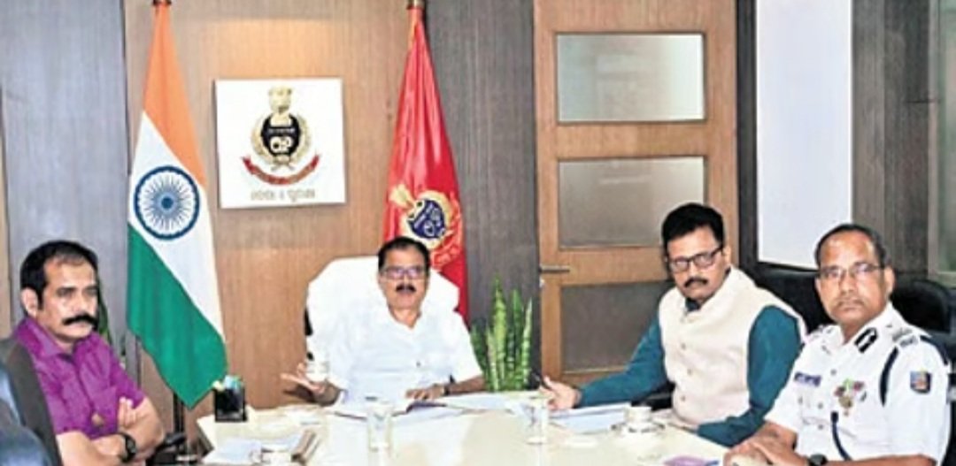 ଛାତ୍ର ସଂସଦ ନିର୍ବାଚନ: କଲେଜ ପରିସରରେ ହିଂସା ରୋକିବା ନେଇ ଡିଜିପିଙ୍କ ଗୁରୁତ୍ୱାରୋପ