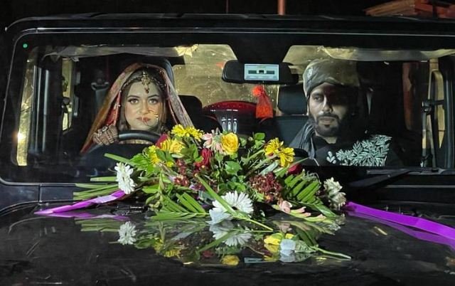 ବର ନୁହେଁ, କନ୍ୟା କାର୍ ଚଳାଇ ଗଲେ ଶାଶୂଘର