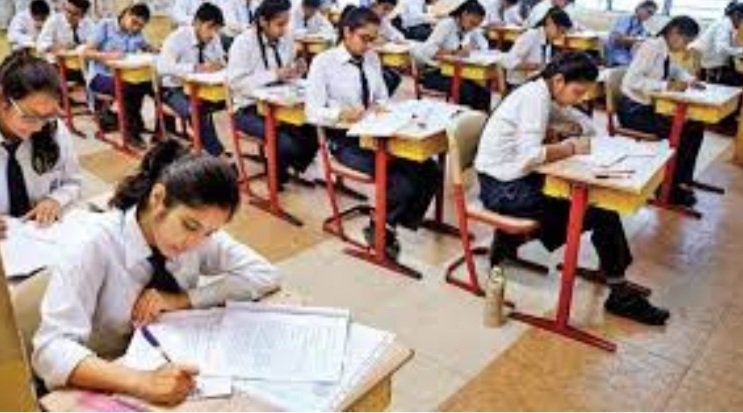 ବୋର୍ଡକୁ ଦମ ଦେଖାଇ ଚର୍ଚ୍ଚା ସୃଷ୍ଟି କରିଛନ୍ତି ଏହି ଛାତ୍ର