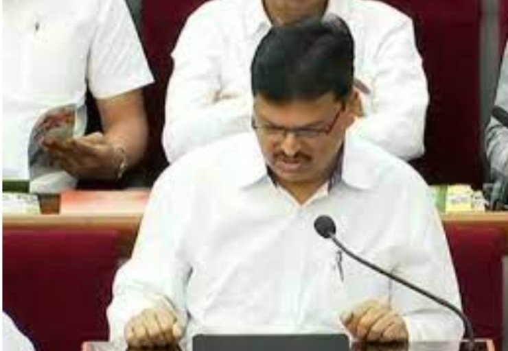 ରାଜ୍ୟରେ ଗତ ୧୦ ବର୍ଷରେ ମୁଣ୍ଡ ପିଛା ଋଣ ଭାର ବଢିଛି : ଅର୍ଥମନ୍ତ୍ରୀ