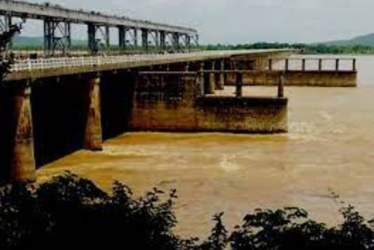 ଆଜି ସନ୍ଧ୍ୟା ସୁଦ୍ଧା ମୁଣ୍ଡଳିରେ ପହଞ୍ଚିବ ହୀରାକୁଦ ବନ୍ୟା ଜଳ