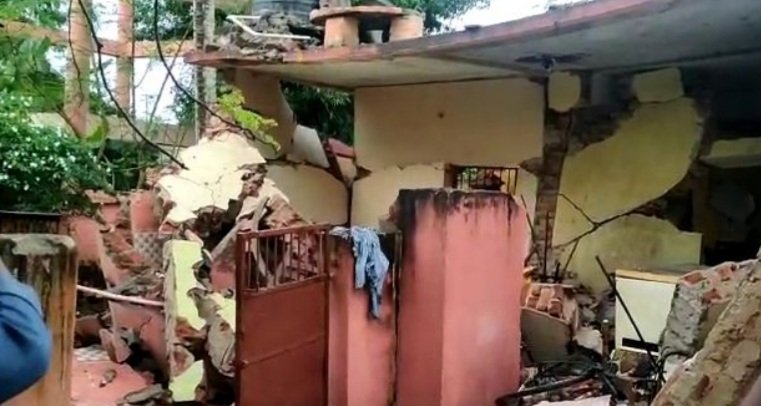 ବଡ ଧରଣର ବିସ୍ଫୋରଣ, ଉଡିଗଲା ବଳଙ୍ଗା ଥାନା