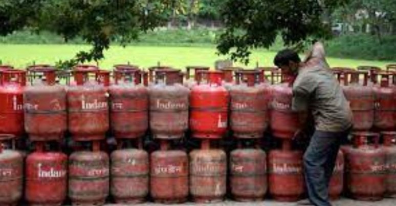 ପୁଣି ବଢିଲା ରନ୍ଧନ ଗ୍ୟାସ ଦର, କେତେ ଜାଣନ୍ତୁ ?