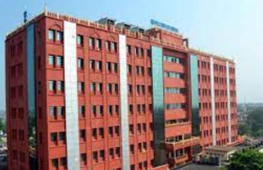 ଆସନ୍ତା କାଲିଠାରୁ ୨୫ ପର୍ୟ୍ୟନ୍ତ ବନ୍ଦ ରହିବ ହାଇକୋର୍ଟ, କାହିଁକି ଜାଣନ୍ତୁ