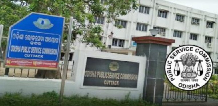 ଓସିଏସ୍ ପରୀକ୍ଷାରେ ୧୫୩ କୃତକାର୍ଯ୍ୟ, ଅଶ୍ୱିନୀ ପଣ୍ଡା ଟପ୍ପର