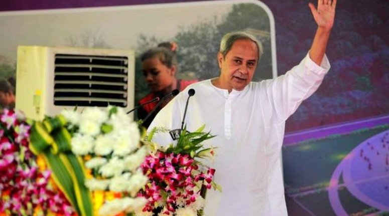 ଦେବଗଡରେ ସ୍ମାର୍ଟ ହେଲ୍‌ଥ କାର୍ଡ ବଣ୍ଟନର ଶୁଭାରମ୍ଭ କଲେ ମୁଖ୍ୟମନ୍ତ୍ରୀ