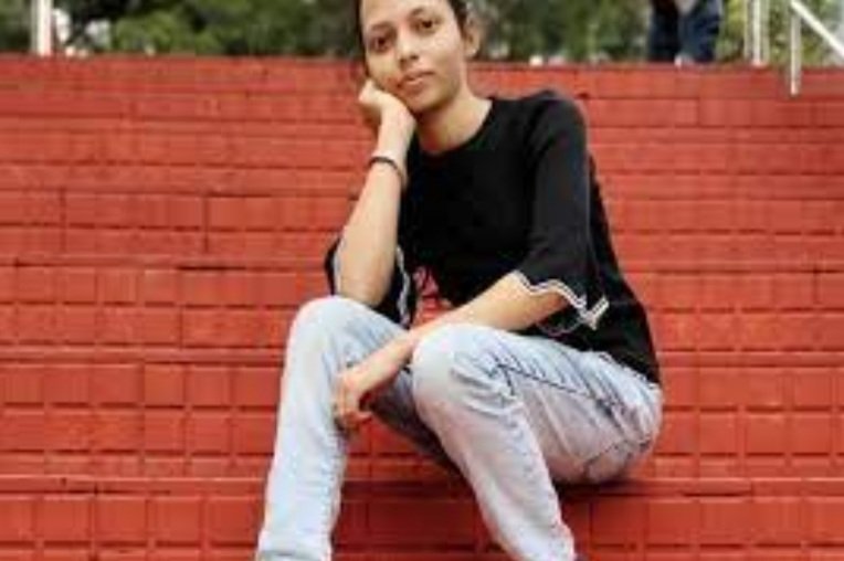 ରାଧେଙ୍କ ଘରୁ ମିଳିଲା ମମିତାଙ୍କ ମୋବାଇଲ୍ !