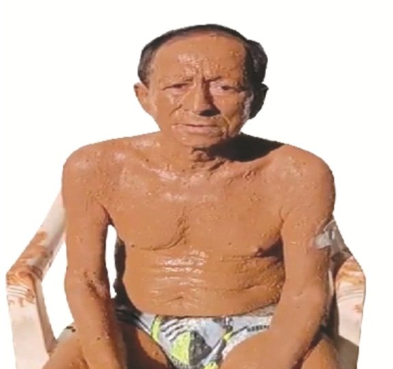  ମାଟି ପ୍ରଲେପ ନେଲେ ବାଚସ୍ପତି, କାହିଁକି ଜାଣନ୍ତୁ 