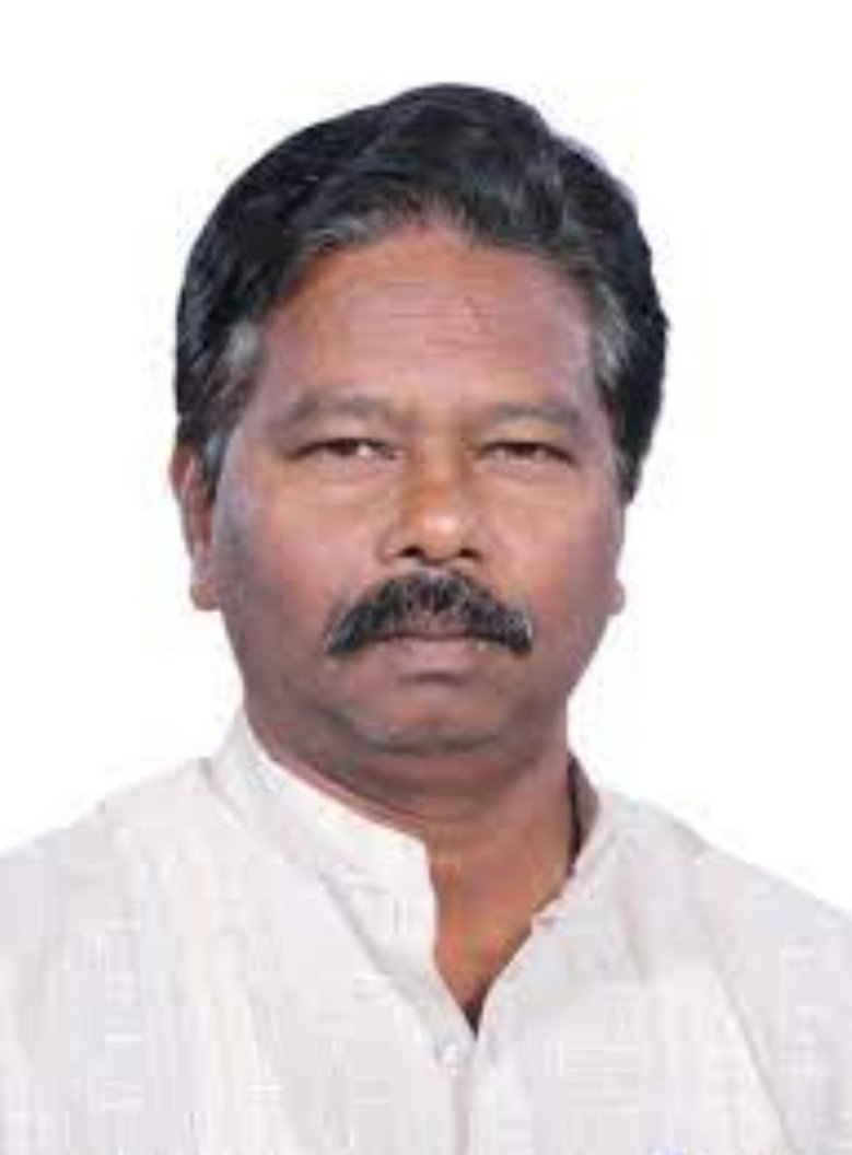 କେନ୍ଦ୍ର ଶିକ୍ଷାମନ୍ତ୍ରୀ ବିଶେଶ୍ୱର ଟୁଡୁଙ୍କ ଗାଡିକୁ ଅଣ୍ଡମାଡ