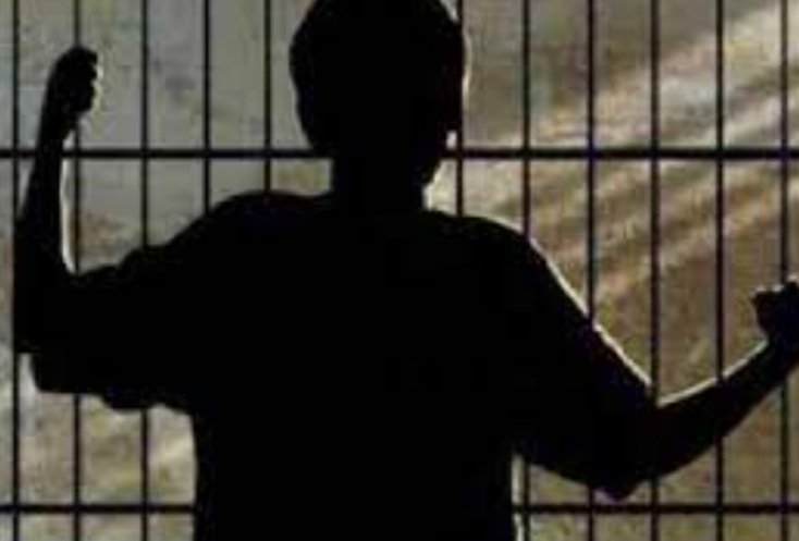 ବାଳ ସୁଧାର ଗୃହରୁ ୬ ଚମ୍ପଟ