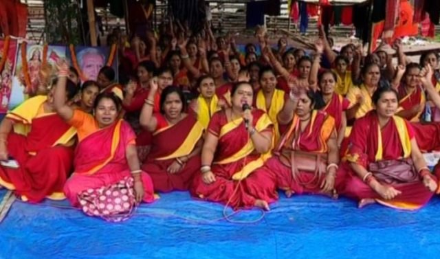 ଅଙ୍ଗନବାଡ଼ି କର୍ମୀ ଓ ସହାୟିକାଙ୍କ ପାଇଁ ବଡ଼ ଘୋଷଣା : ବଢିଲା ପ୍ରୋତ୍ସାହନ ରାଶି