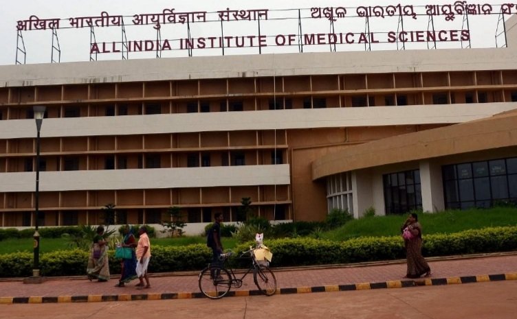 କରୋନା ପଞ୍ଝାରେ ଭୁବନେଶ୍ୱର ଏମ୍ସ,, ୩୦୦କରୋନା ଆକ୍ରାନ୍ତ ଚିହ୍ନଟ